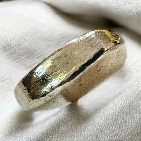 Antique Sterling Silver Peaked Dome Ring (5.75)